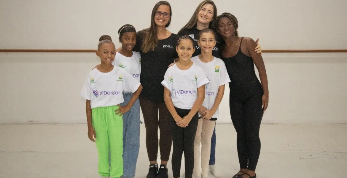 Mais quatro alunas do Projeto ViDançar foram aprovadas na Escola de Dança Alice Arja