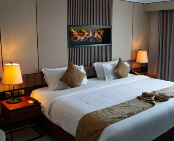 Brasileiro vira dono e mora por cinco anos em quarto de hotel após pagar US$ 200