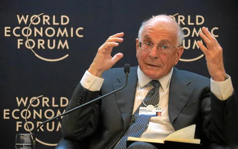 Morre Daniel Kahneman, prêmio Nobel e pai da economia comportamental, aos 90 anos