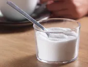 Nestlé adiciona açúcar em produtos para bebês, den
