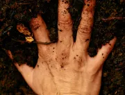 Por que sujar suas mãos com um pouco de terra pode