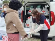 Mais de 250 sacolas de alimentos foram distribuída