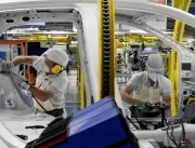 Volkswagen e Mercedes-Benz paralisam fábricas no B