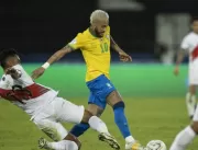 Brasil e Peru decidem vaga na final da Copa Améric
