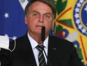 Bolsonaro estuda desobrigar uso de máscaras no paí