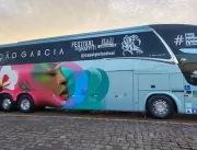 Ônibus da Viação Garcia ilustra a arte do grafismo