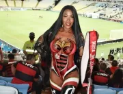 Musa do Flamengo vai ao Maracanã pintada e arranca