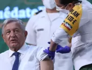 López Obrador recebe dose de reforço da vacina con