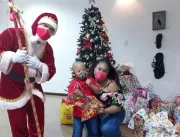 Crianças da Apae Salvador comemoram Natal no Shopp