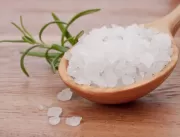 Brasileiros consomem mais que o dobro de sal recom