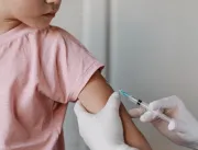 Só vacinação em massa pode conter a disseminação d