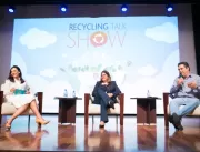 Crianças vivenciam experiência de reciclagem na Es