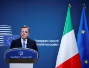 Governo da Itália fica à beira do colapso após ult