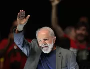 Lula recebe manifesto sobre livros com ideias para