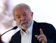 Lula declara ao TSE patrimônio de R$ 7,4 mi, menor