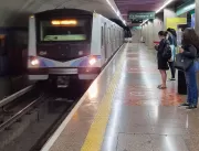 Sem ajuda, passageira cega cai em trilho do metrô 