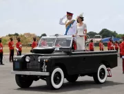 Rainha Elizabeth 2ª transformou Land Rover, Rolls-