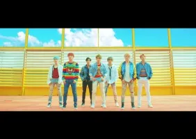 BTS (방탄소년단) DNA Official MV