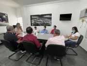 Superintendente Camila Porciúncula se reúne com té