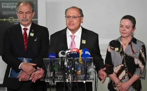 Alckmin se reúne com Bolsonaro e diz que president