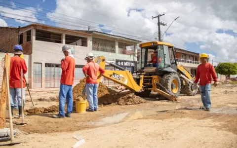 Prefeitura de Maceió realiza obras de esgotamento 