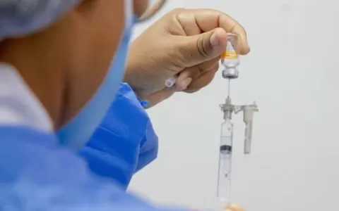 Em Maceió, vacinação contra a covid-19 tem pausa n
