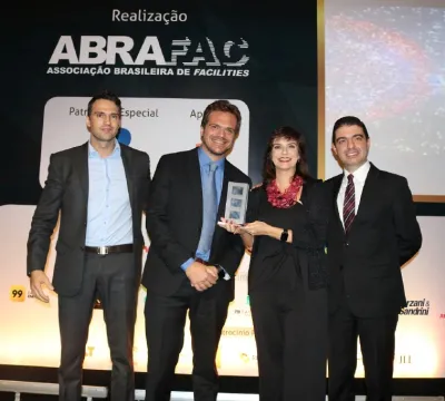 ABRAFAC premia profissionais e empresas do setor d