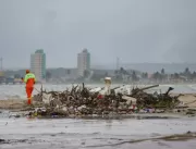 Prefeitura intensifica limpeza do Riacho Salgadinh