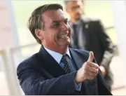 No Twitter, Bolsonaro posta vídeos de manifestação