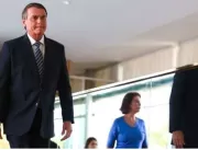 Bolsonaro recebe apoio de prefeitos: “Vamos hipote