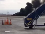Avião da Latam bate em caminhão e pega fogo em aer