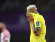 Foi só um sonho: Brasil se despede da Copa em clim