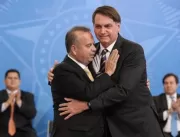 Dos EUA, Bolsonaro tenta virar votos para eleger R