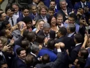 Lira é reeleito presidente da Câmara com recorde d