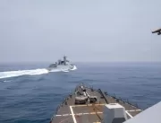 Navio chinês e destróier norte-americano quase col