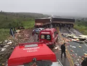 Acidente entre caminhões mata motorista na BR-070