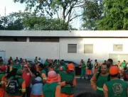  Funcionários da limpeza urbana do DF fazem greve 