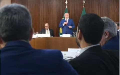 Lula prega boa relação: Não mandamos no Congresso,