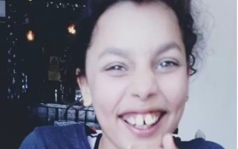 Garota britânica de 14 anos morre após borrifar de