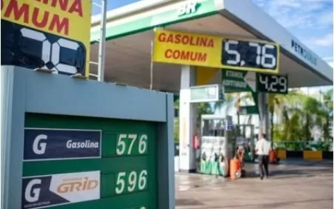 Preço da gasolina sobe 6% e tem preço médio de R$ 