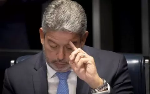 Lira chama decreto de Lula sobre saneamento de ret
