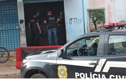 Polícia prende em flagrante pai e filhos no Entorn