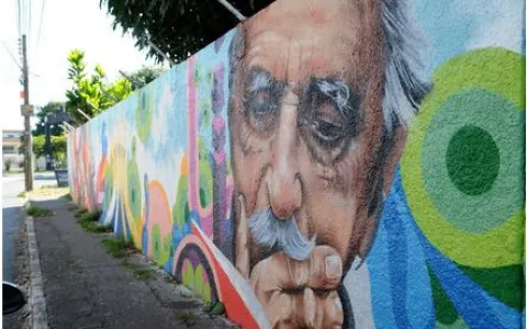 Grafite transforma muros de escolas do GDF em telas a céu aberto