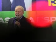 Lula chega a Brasília para negociar Orçamento e di