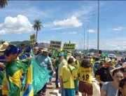 Aos gritos de Forças Armadas, salvem o Brasil, man