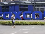 Trabalhadores protestam na maior fábrica de iPhone
