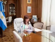 Acusada de corrupção, Kirchner compara tribunal a 