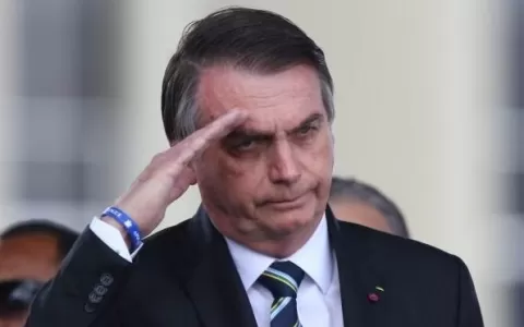 Aliados querem Bolsonaro repaginado e distante de 