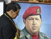 Dez anos após a morte de Hugo Chávez, Maduro persi