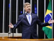 Novo entra com ação contra Lula por prevaricação a